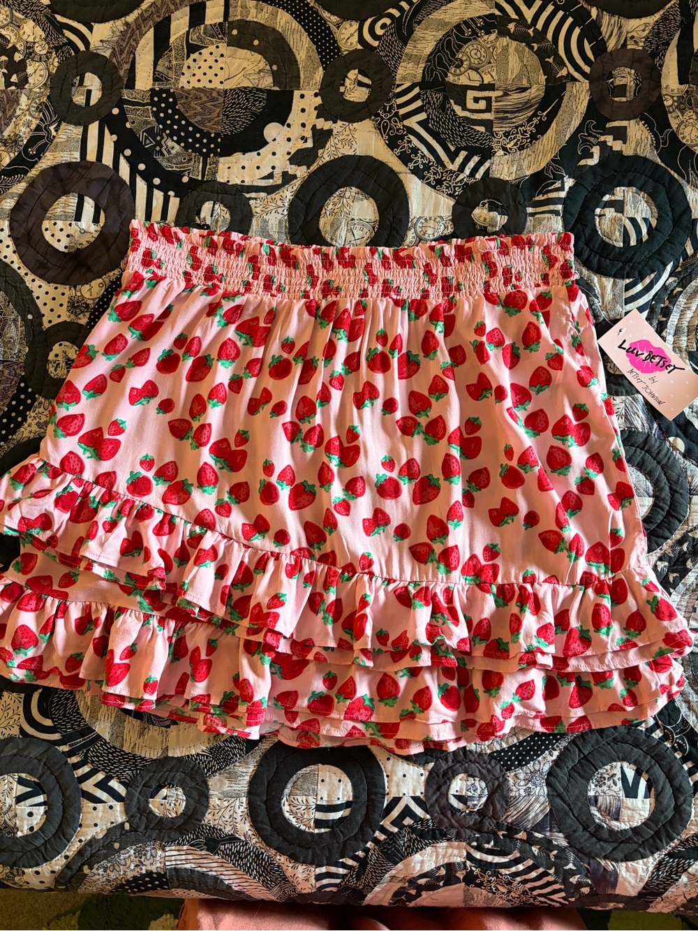 LoveBetsY Strawberry Print Ruffle Mini Skirt XL NWT Skirt Only - Picture 2 of 4